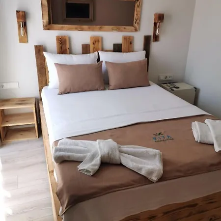 Viya Boutique Hotel *